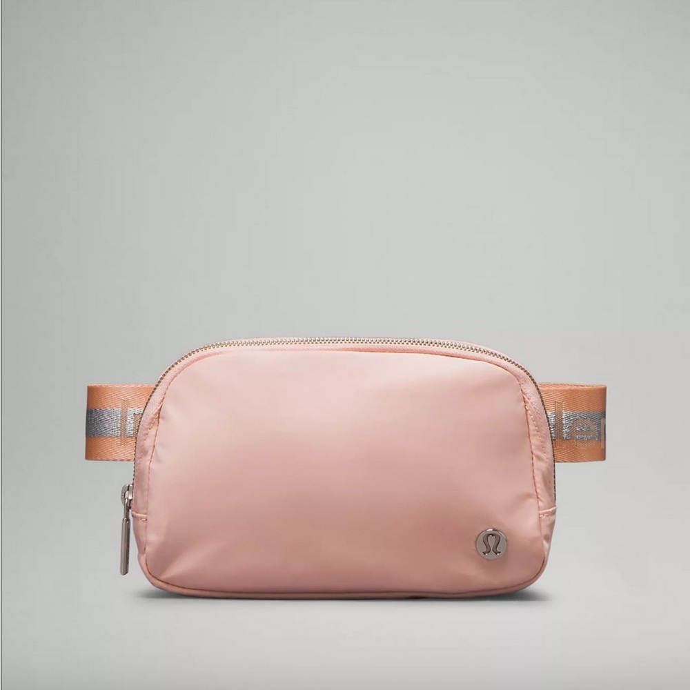Lululemon Everywhere Belt Bag Wordmark